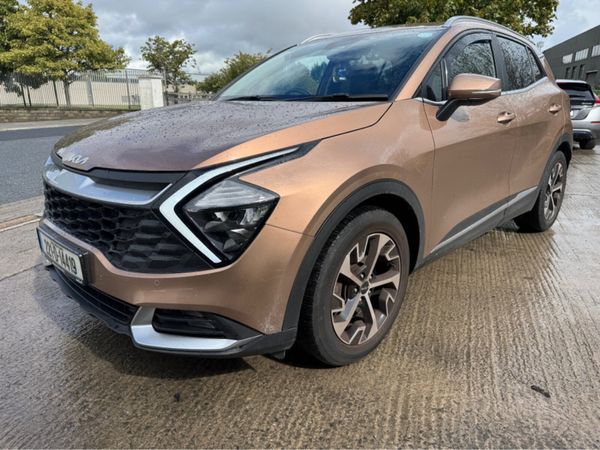 Kia Sportage Hatchback, Diesel, 2022, Brown