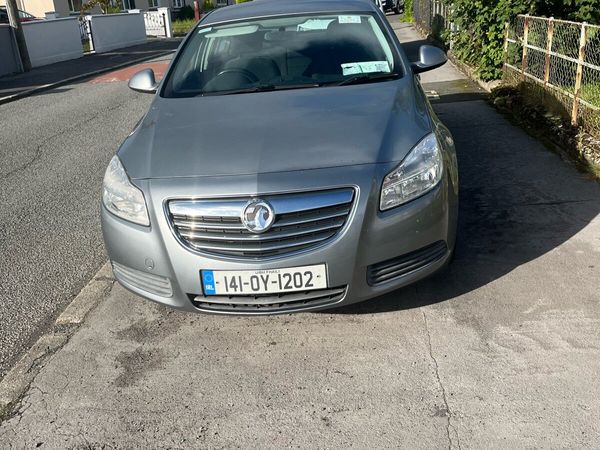 Vauxhall Insignia Hatchback, Diesel, 2014, Silver