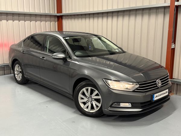 Volkswagen Passat Saloon, Diesel, 2016, Grey