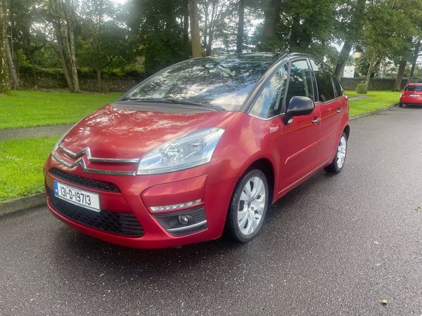 Citroen C4 Hatchback, Diesel, 2013, Red