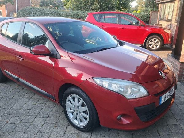 Renault Megane Hatchback, Diesel, 2011, Red