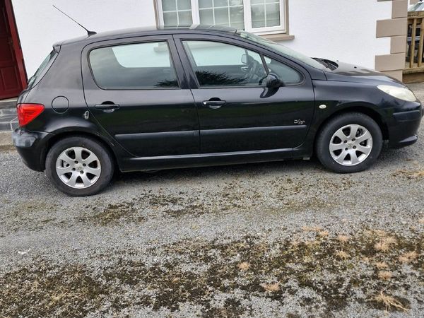 Peugeot 307 Hatchback, Petrol, 2007, Black