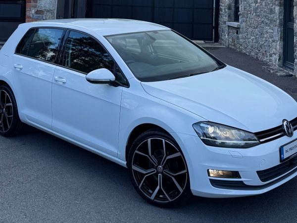 Volkswagen Golf Hatchback, Petrol, 2014, White