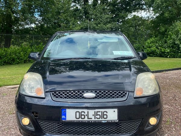 Ford Fiesta Hatchback, Petrol, 2006, Black
