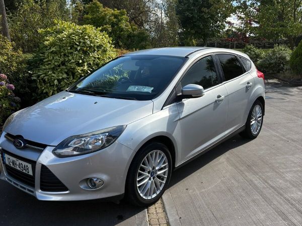 Ford Focus Hatchback, Diesel, 2012, Silver