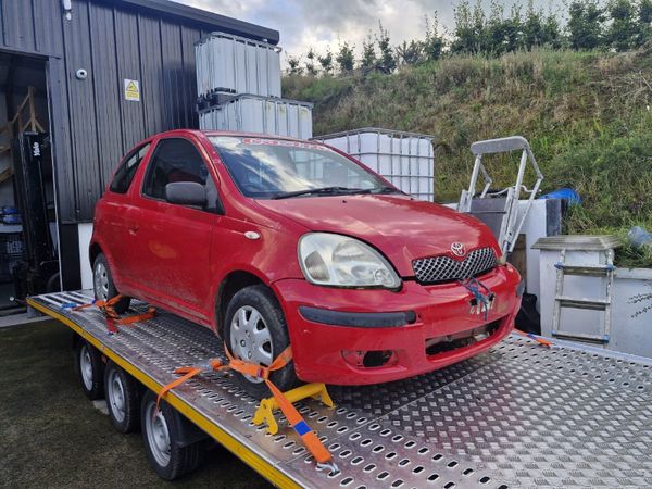 Toyota Yaris Hatchback, Petrol, 2004, Red