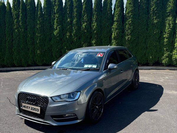 Audi A3 Hatchback, Diesel, 2014, Grey