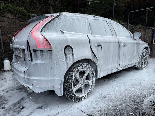 Volvo XC60 SUV, Diesel, 2015, Black