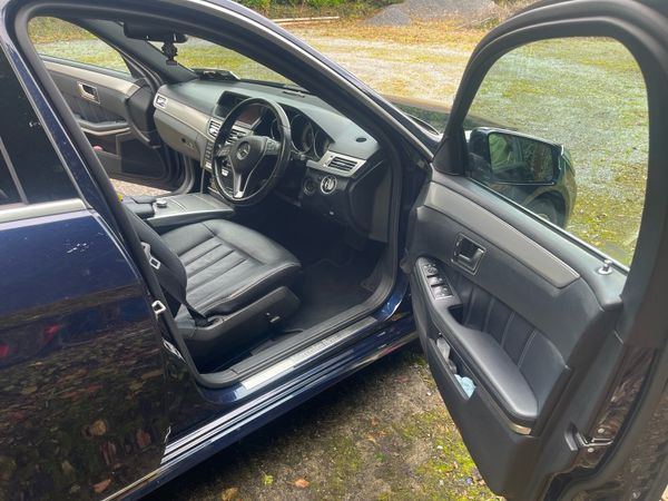 Mercedes-Benz E-Class Saloon, Diesel, 2014, Blue