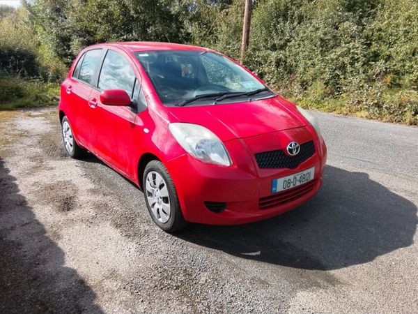 Toyota Yaris Hatchback, Petrol, 2008, Red