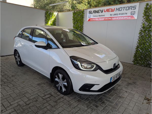 Honda Jazz Hatchback, Petrol Hybrid, 2023, White