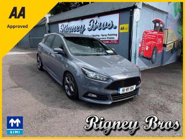 Ford Focus Hatchback, Petrol, 2016, Grey
