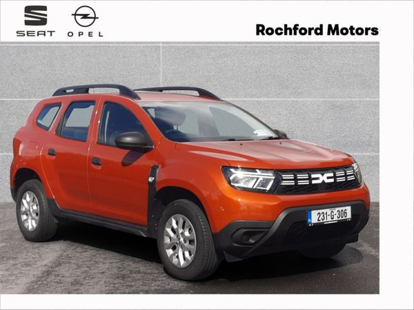 Dacia Duster MPV, Diesel, 2023, Orange