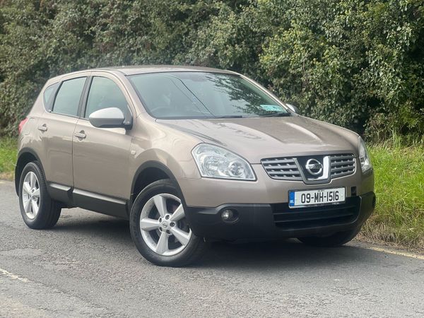 Nissan Qashqai Hatchback, Diesel, 2009, Brown