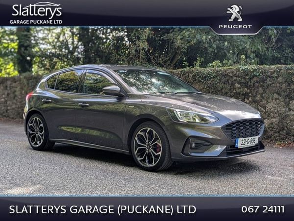 Ford Focus Hatchback, Petrol Hybrid, 2022, Grey
