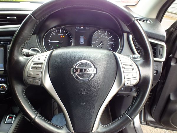 Nissan Qashqai Hatchback, Diesel, 2016, Grey