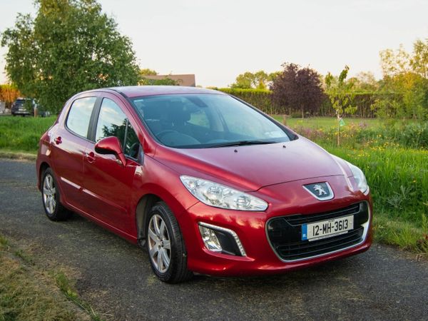 Peugeot 308 Hatchback, Diesel, 2012, Red