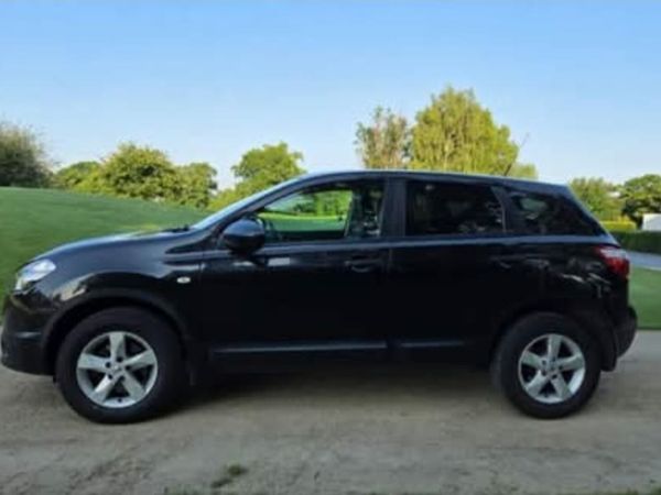 Nissan Qashqai Estate/Jeep, Diesel, 2013, Black