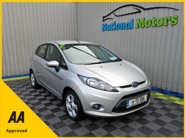 Ford Fiesta Hatchback, Petrol, 2011, Silver