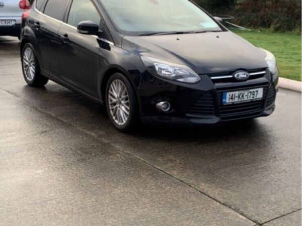 Ford Focus Hatchback, Petrol, 2014, Black