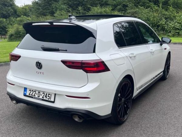 Volkswagen Golf Estate, Petrol, 2022, White