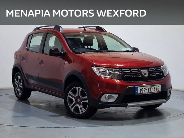 Dacia Sandero Hatchback, Petrol, 2019, Red