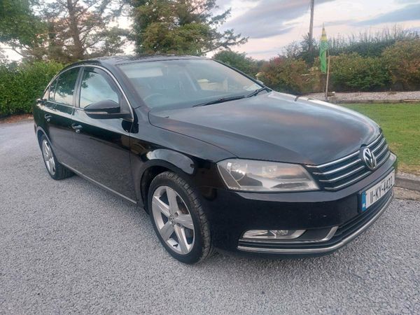 Volkswagen Passat Saloon, Diesel, 2011, Black