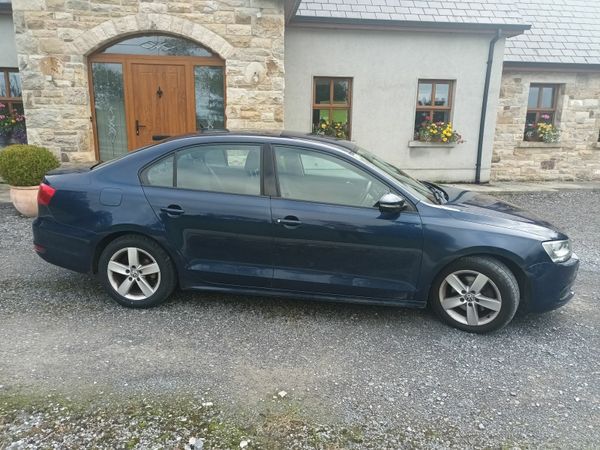 Volkswagen Jetta Saloon, Diesel, 2014, Blue