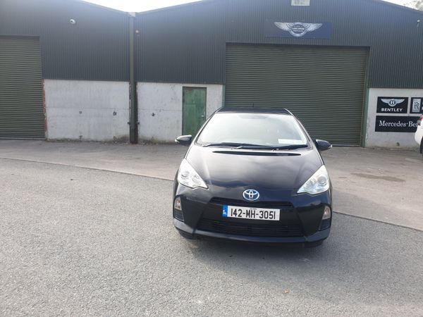 Toyota Aqua Hatchback, Petrol Hybrid, 2014, Black
