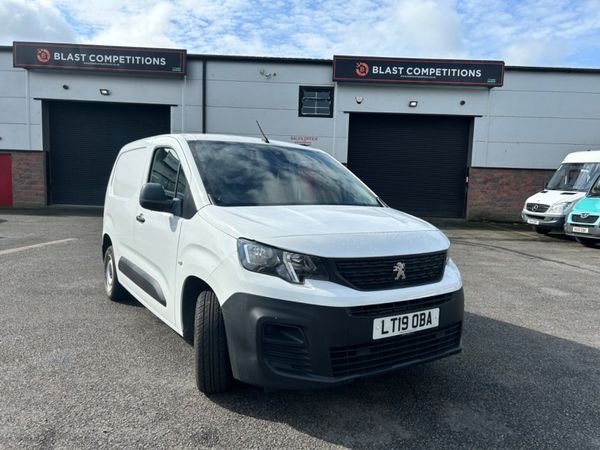 Peugeot Partner MPV, Diesel, 2019, White