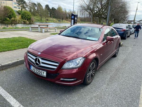 Mercedes-Benz CLS Coupe, Diesel, 2011, Red