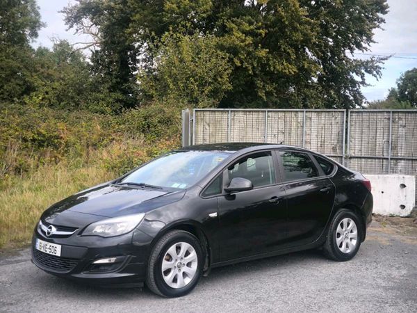 Opel Astra Saloon, Diesel, 2015, Black