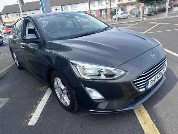 Ford Focus Hatchback, Diesel, 2019, Grey