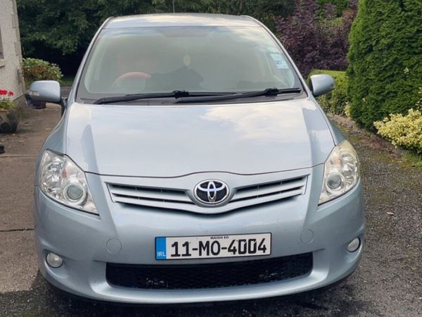 Toyota Auris Hatchback, Diesel, 2011, Blue