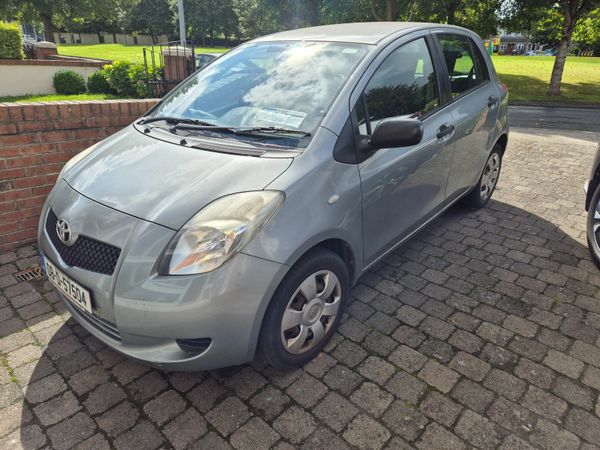 Toyota Yaris Hatchback, Petrol, 2008, Silver
