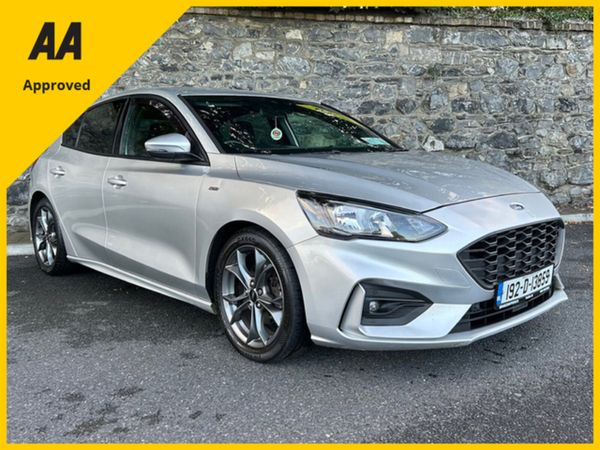 Ford Focus Hatchback, Diesel, 2019, Grey