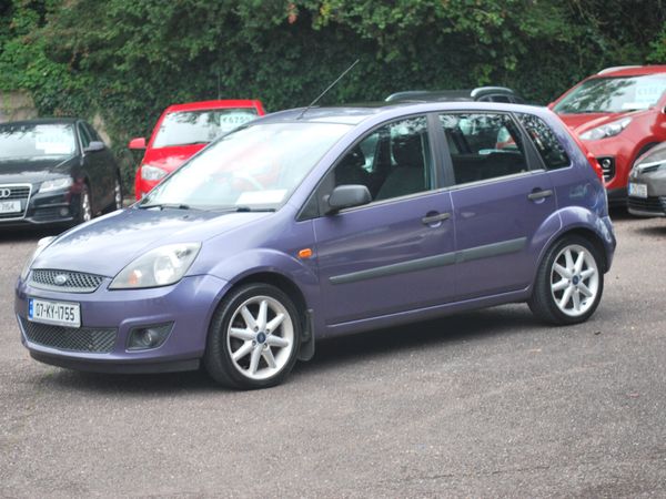 Ford Fiesta Hatchback, Petrol, 2007, Purple