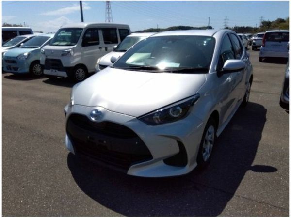 Toyota Yaris Hatchback, Petrol, 2020, Silver