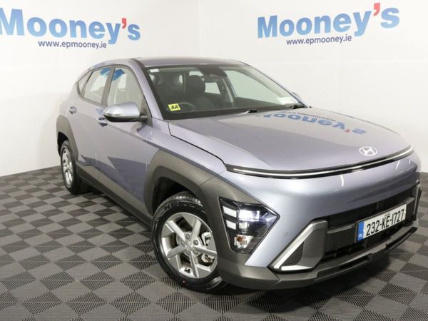 Hyundai KONA Crossover, Petrol Hybrid, 2023, Blue