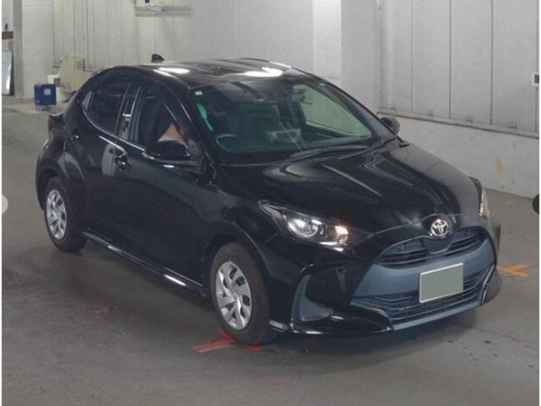 Toyota Yaris Hatchback, Petrol, 2021, Black