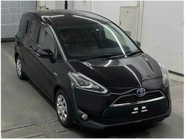 Toyota Sienta MPV, Petrol, 2018, Blue