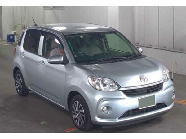 Toyota Passo Hatchback, Petrol, 2020, Silver