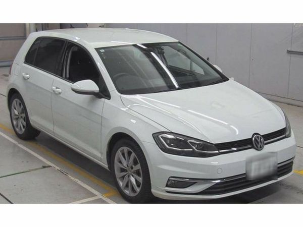 Volkswagen Golf Hatchback, Petrol, 2019, White