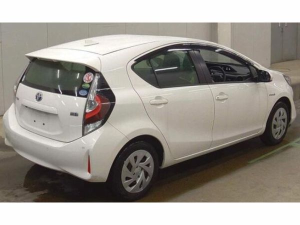 Toyota Aqua Hatchback, Petrol, 2020, White