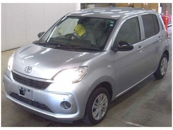 Toyota Passo Hatchback, Petrol, 2022, Silver