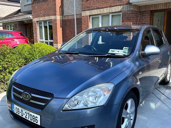Kia Ceed Hatchback, Petrol, 2008, Blue