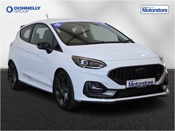Ford Fiesta Hatchback, Petrol, 2022, White
