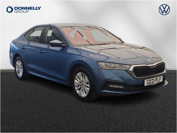 Skoda Octavia Hatchback, Diesel, 2021, Blue