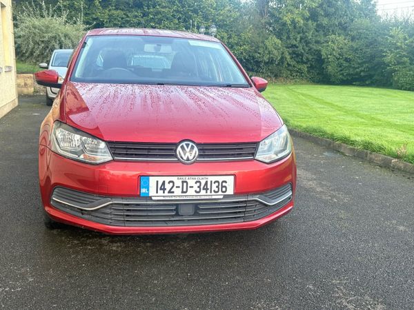 Volkswagen Polo Hatchback, Petrol, 2014, Red