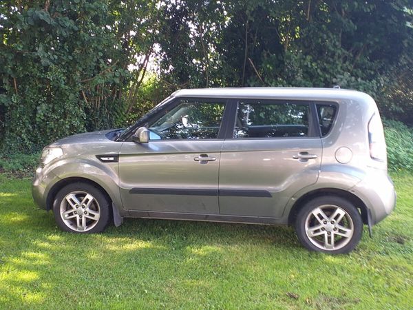 Kia Soul MPV, Diesel, 2011, Silver